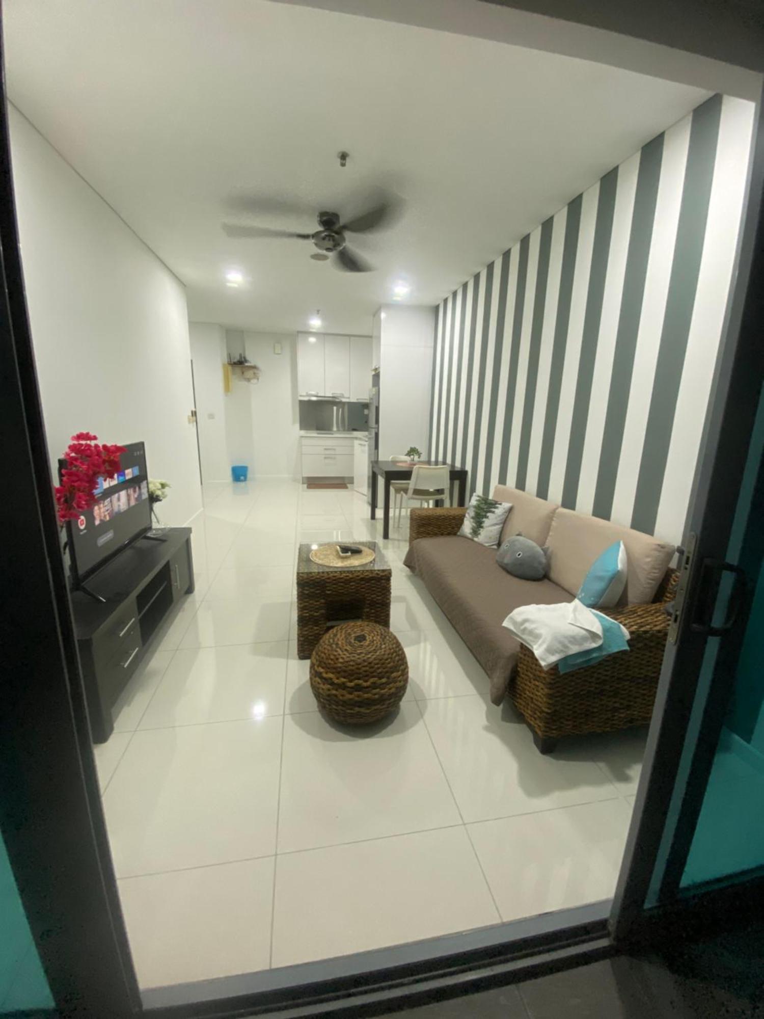 Mercu Summer Suites Klcc By Minutepointhome Kuala Lumpur Exterior photo
